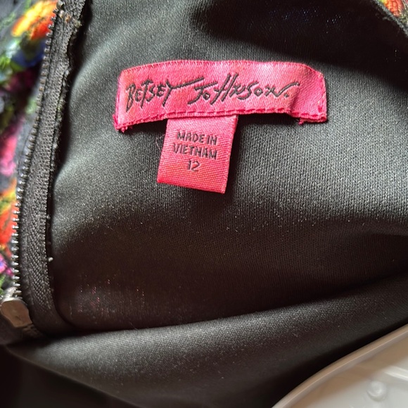 Pink and Red Flutter Sleeve Sheath Mini Dress - Picture 3 of 5